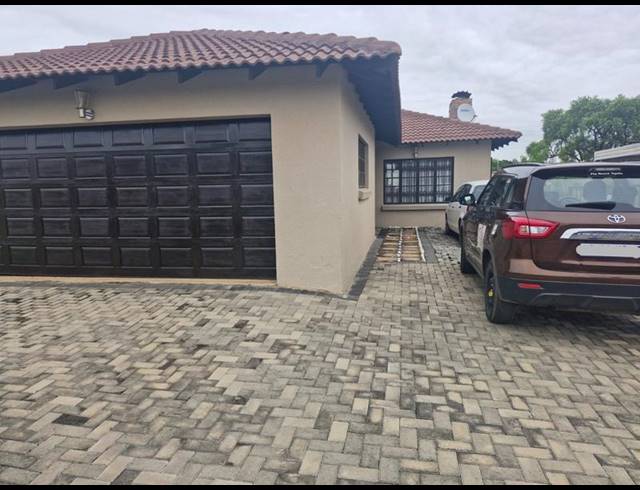 3 BEDROOM HOUSE FOR SALE IN THERESA PARK